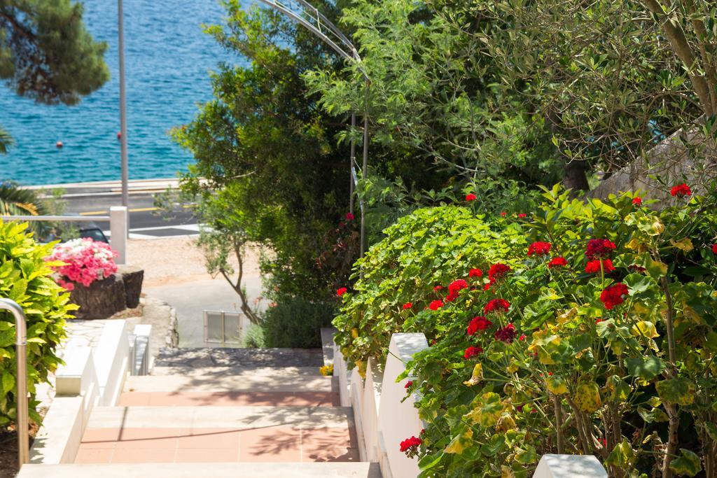Apartments Villa Julija مالي لوشينغْ المظهر الخارجي الصورة