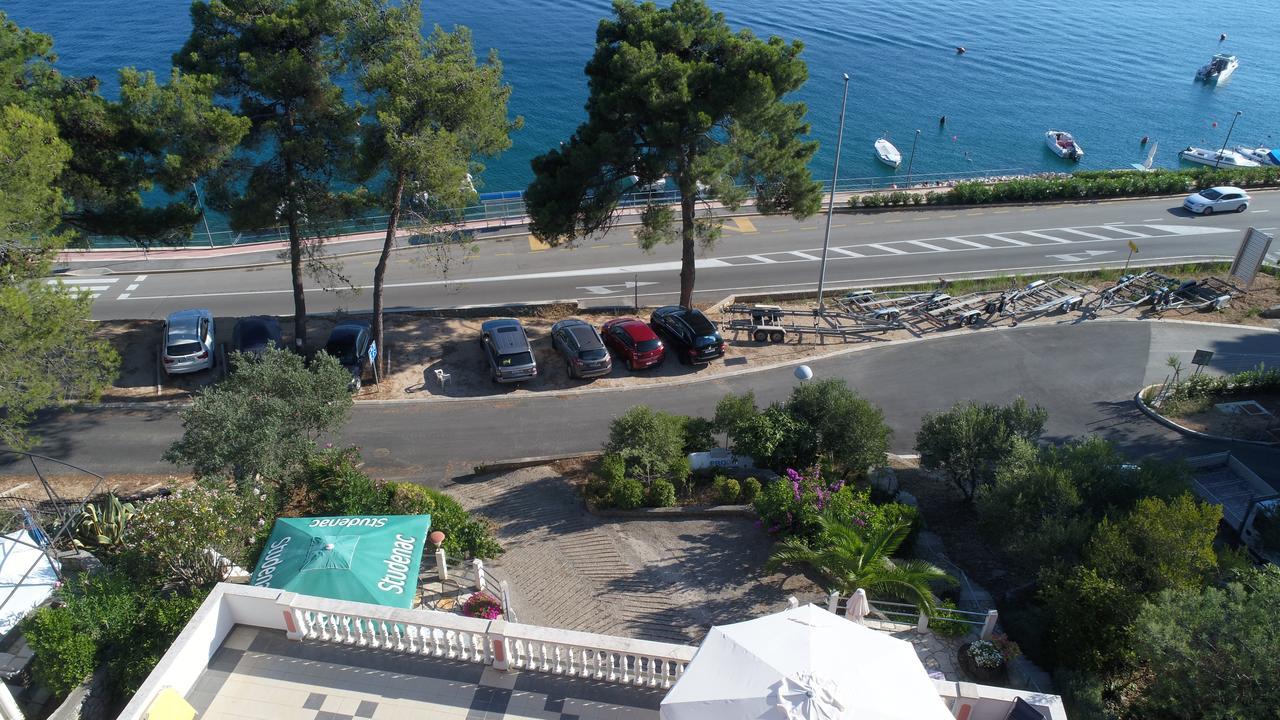 Apartments Villa Julija مالي لوشينغْ المظهر الخارجي الصورة